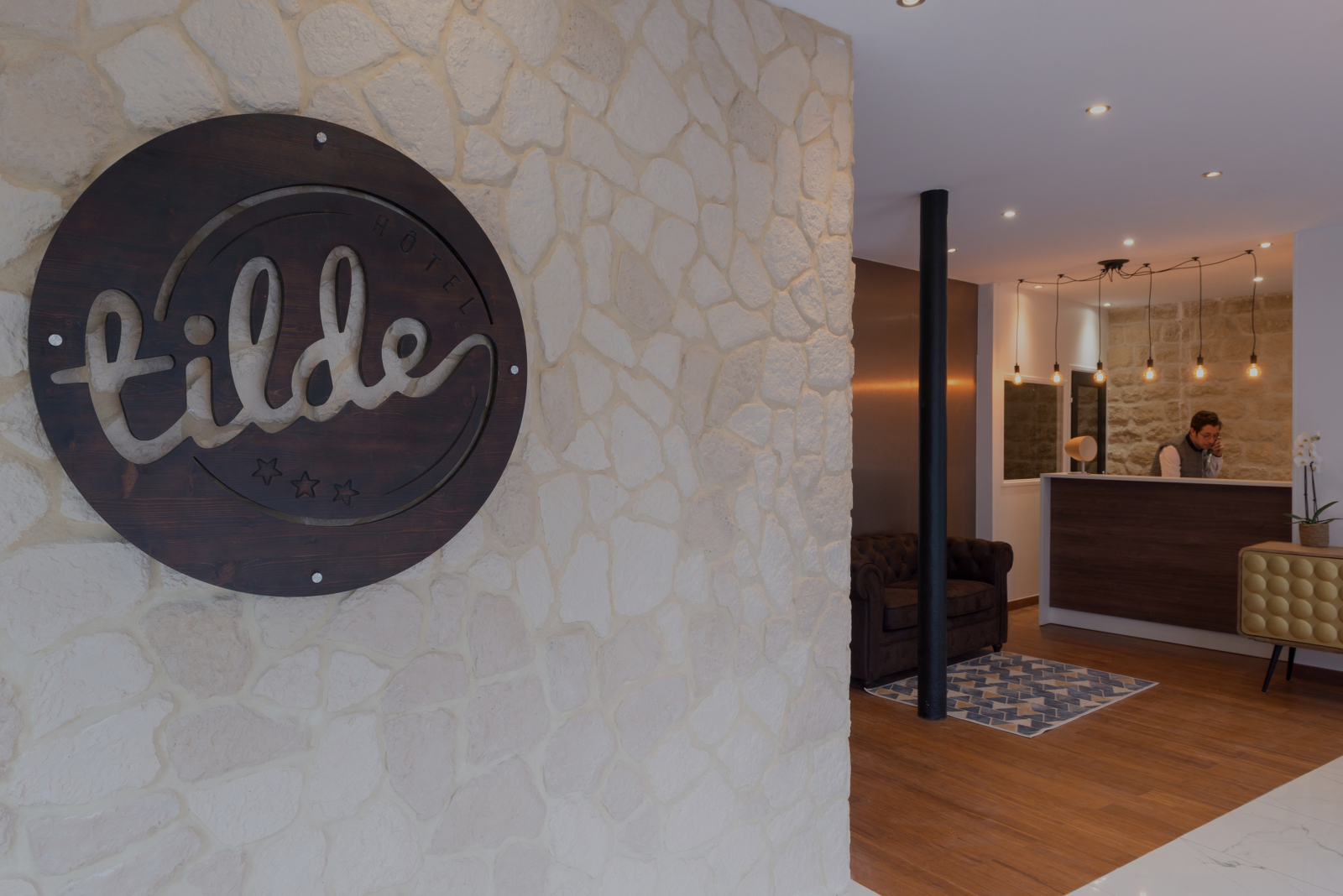 Hôtel Tilde — Hall d'accueil